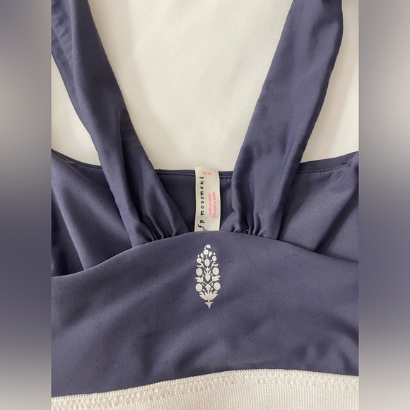Free People Movement Sports Bra Size Medium Navy Blue,Tan and White - Picture 5 of 10